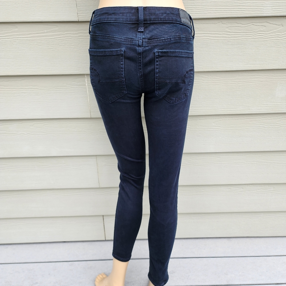 AMERICAN EAGLE | Black Ne(x)t Level Stretch Jeggings - Picture 4 of 10